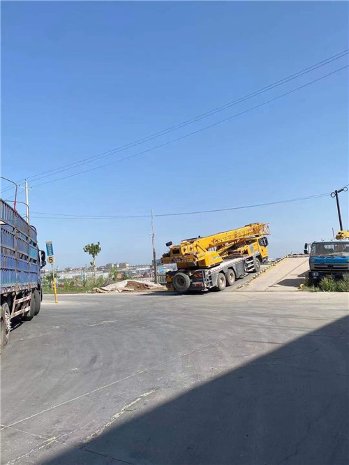 章贡区25吨吊车的租赁价格大概是多少？