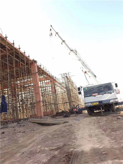 章贡区25 吨、50 吨吊车怎么选？多大重量 / 半径适合对应车型？